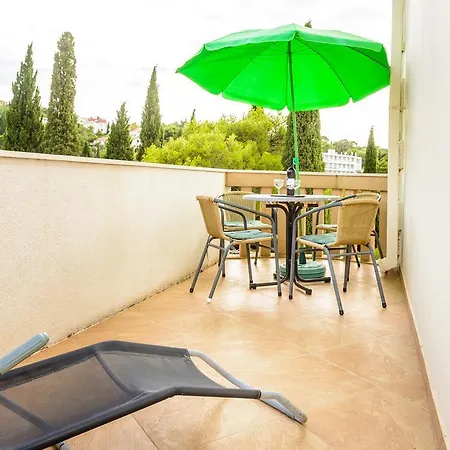 Garden Apartment