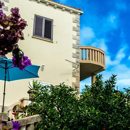 Garden Cavtat