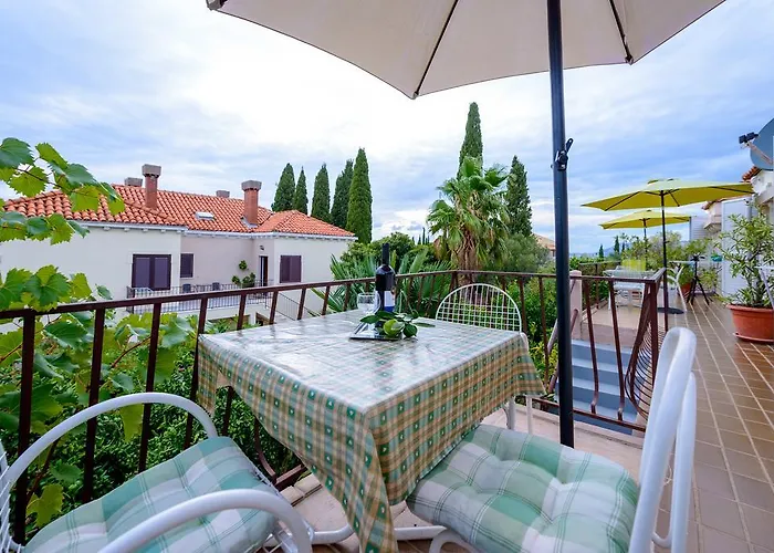 Garden Cavtat