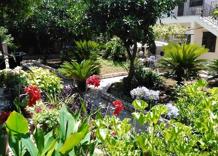 Garden Cavtat